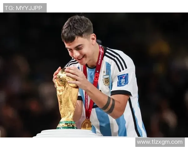 迪巴拉球场风采尽显足球智慧与激情魅力瞬间